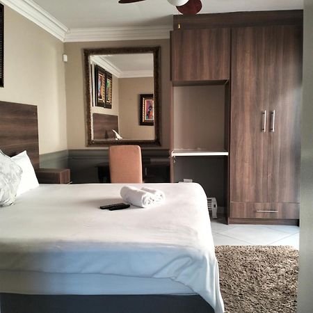 Sunrise Boutique Hotel Уитбанк Екстериор снимка