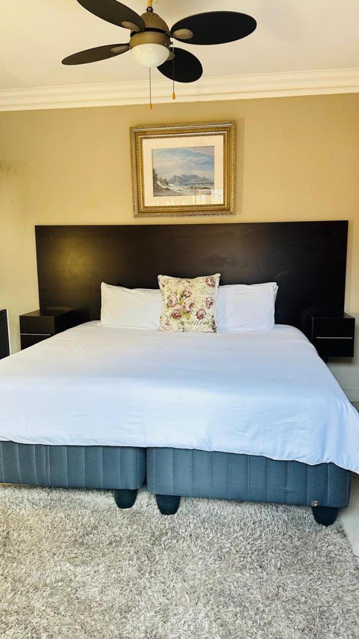 Sunrise Boutique Hotel Уитбанк Екстериор снимка